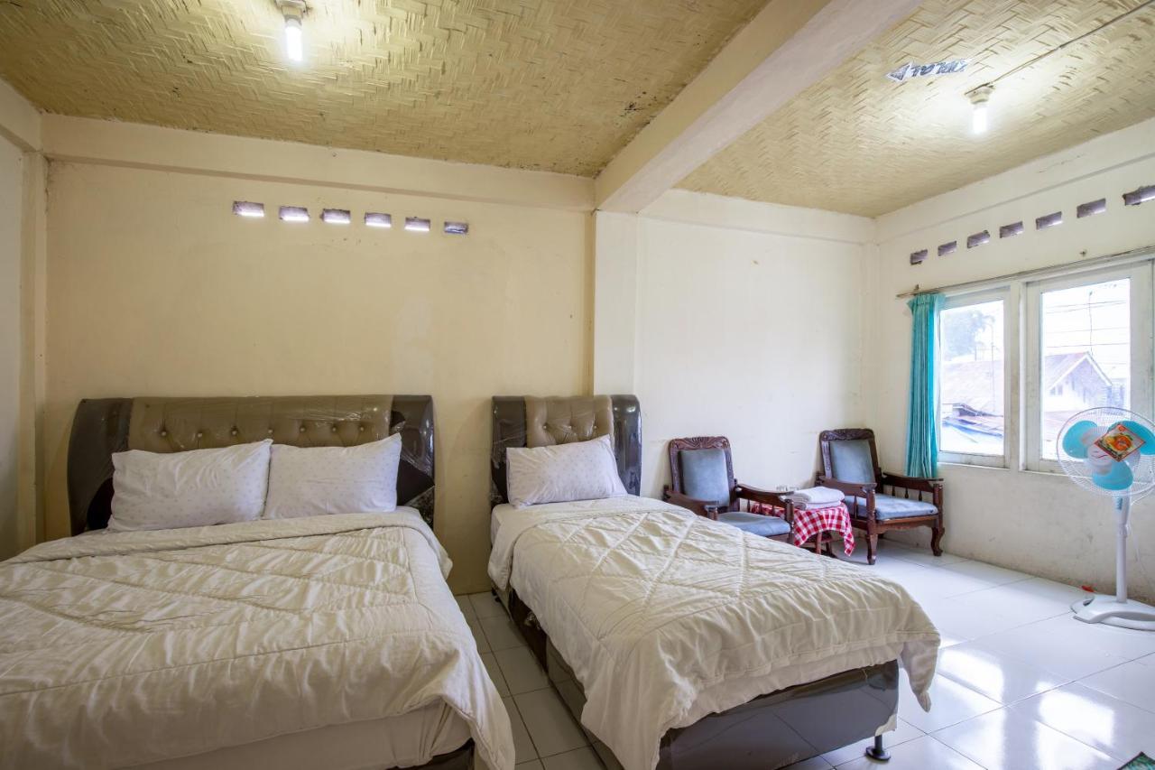 Hotel Jogja בוקיטינגי מראה חיצוני תמונה