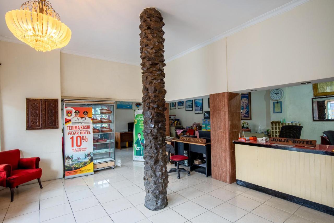 Hotel Jogja בוקיטינגי מראה חיצוני תמונה