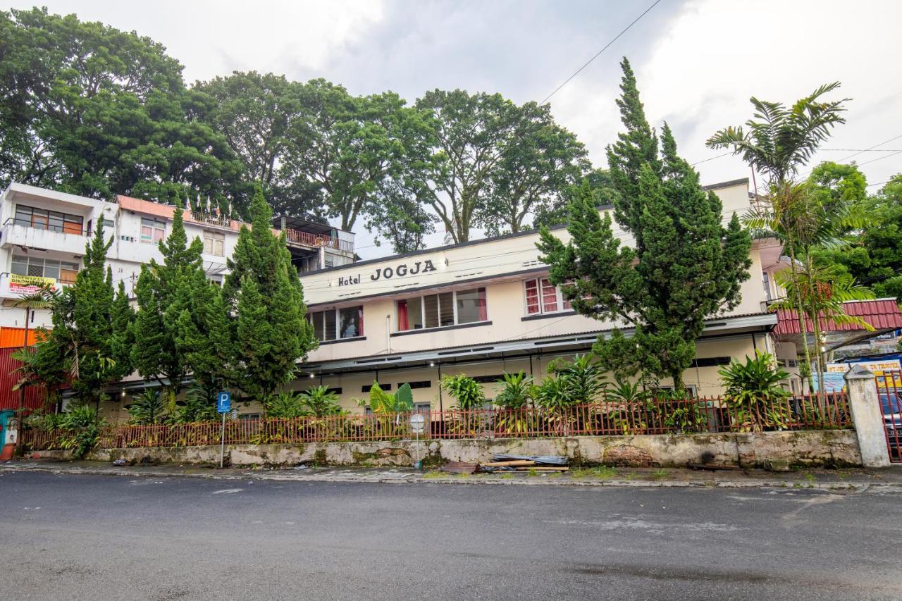 Hotel Jogja בוקיטינגי מראה חיצוני תמונה