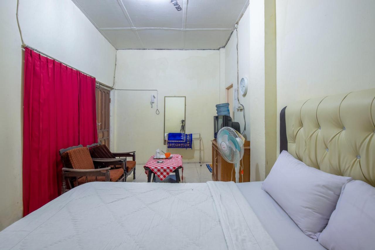 Hotel Jogja בוקיטינגי מראה חיצוני תמונה