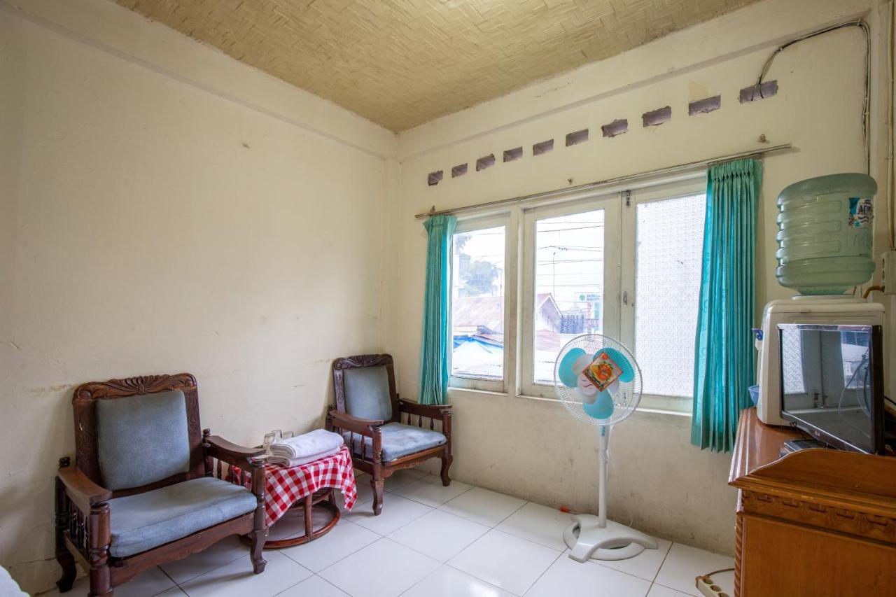 Hotel Jogja בוקיטינגי מראה חיצוני תמונה