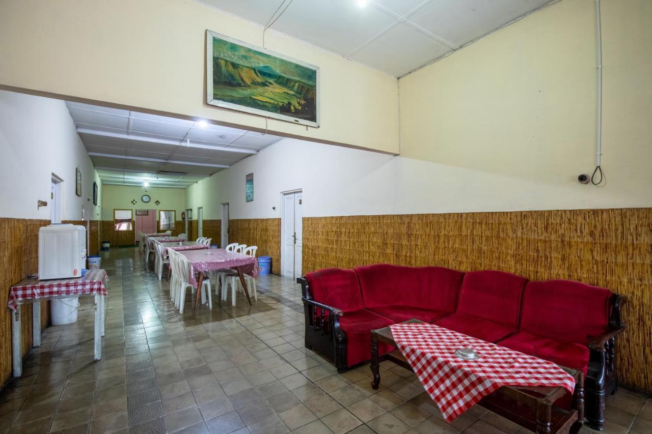 Hotel Jogja בוקיטינגי מראה חיצוני תמונה