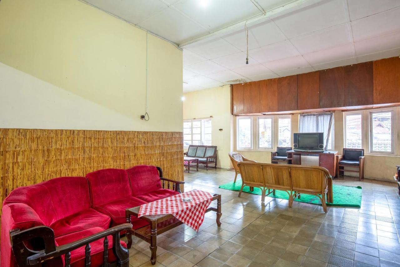 Hotel Jogja בוקיטינגי מראה חיצוני תמונה