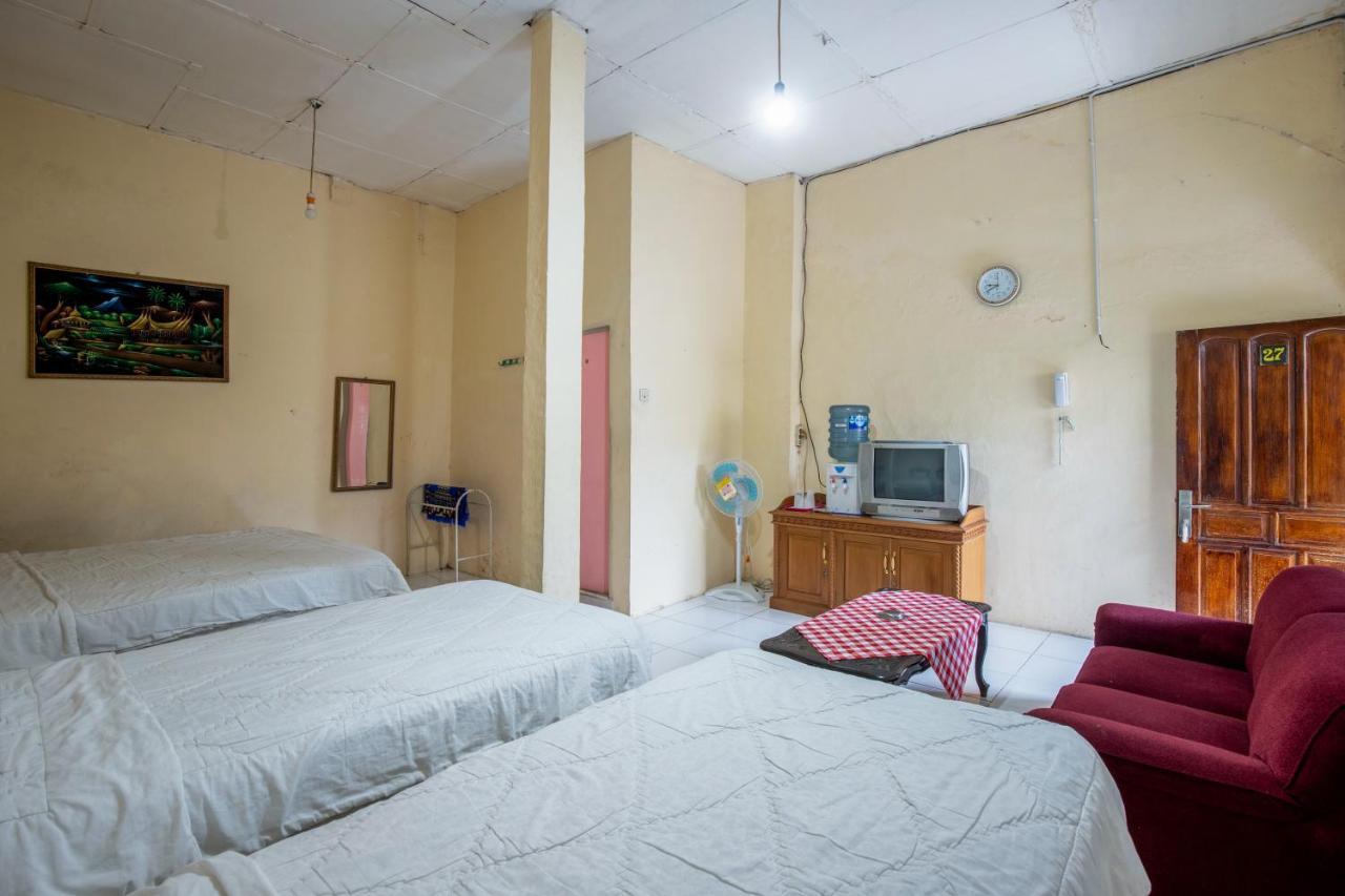 Hotel Jogja בוקיטינגי מראה חיצוני תמונה