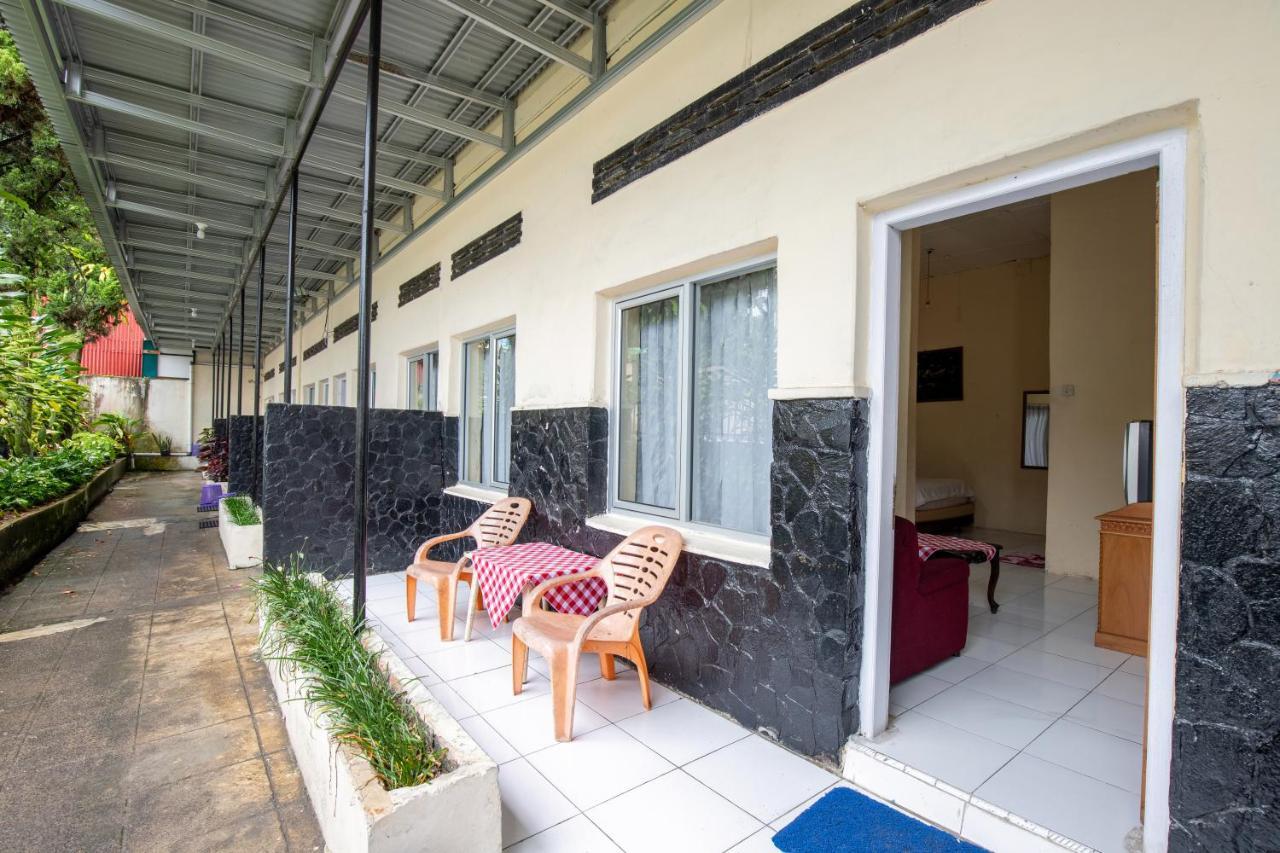 Hotel Jogja בוקיטינגי מראה חיצוני תמונה